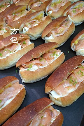 3.檸檬乳酪鮭魚堡